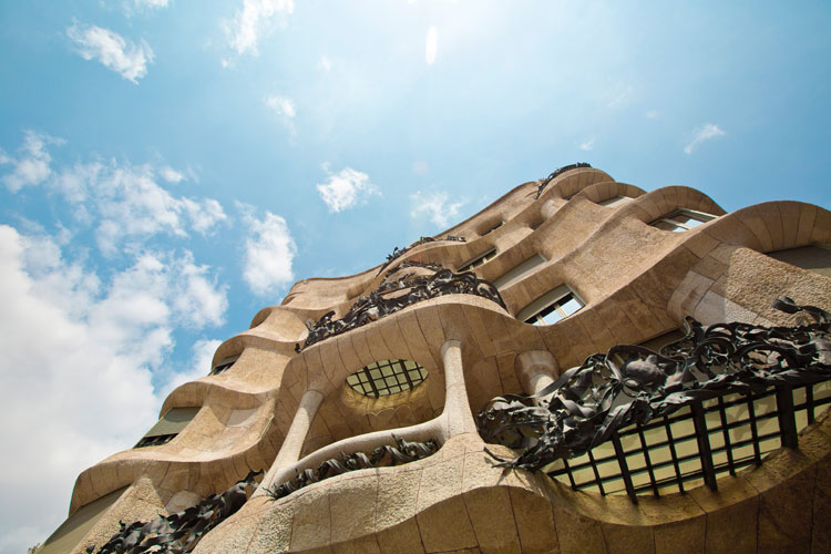 gaudi-barcelona-infoloty.jpg